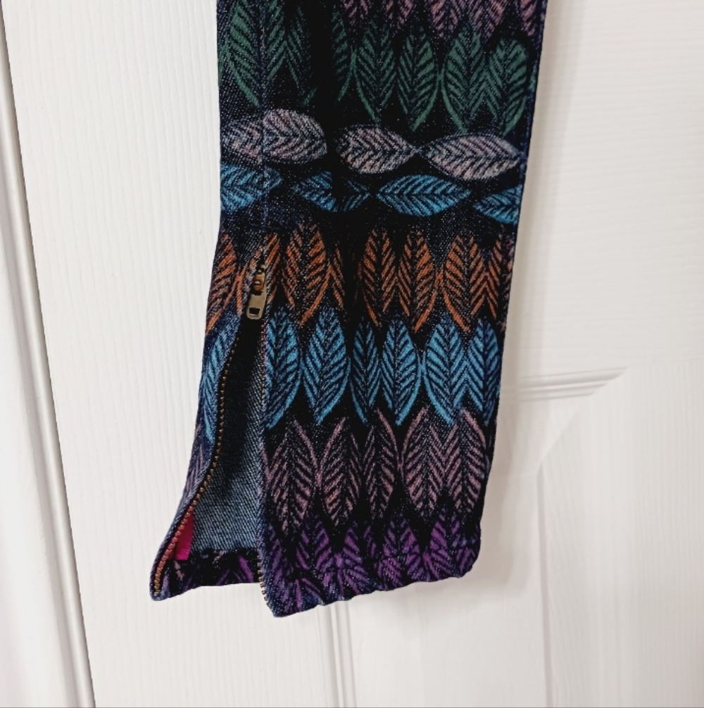 American Eagle Outfitters Leaf Patterned Jeggings… - image 2